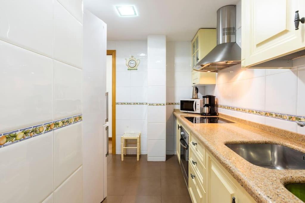 Ayala Beach Apartment Málaga Esterno foto