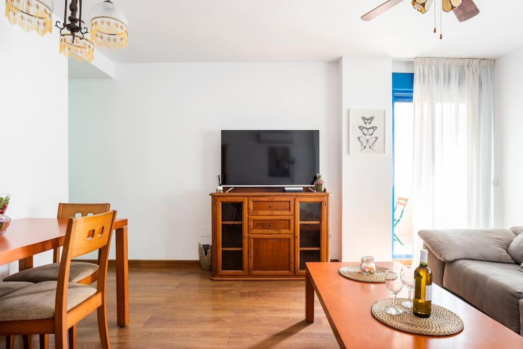 Ayala Beach Apartment Málaga Esterno foto