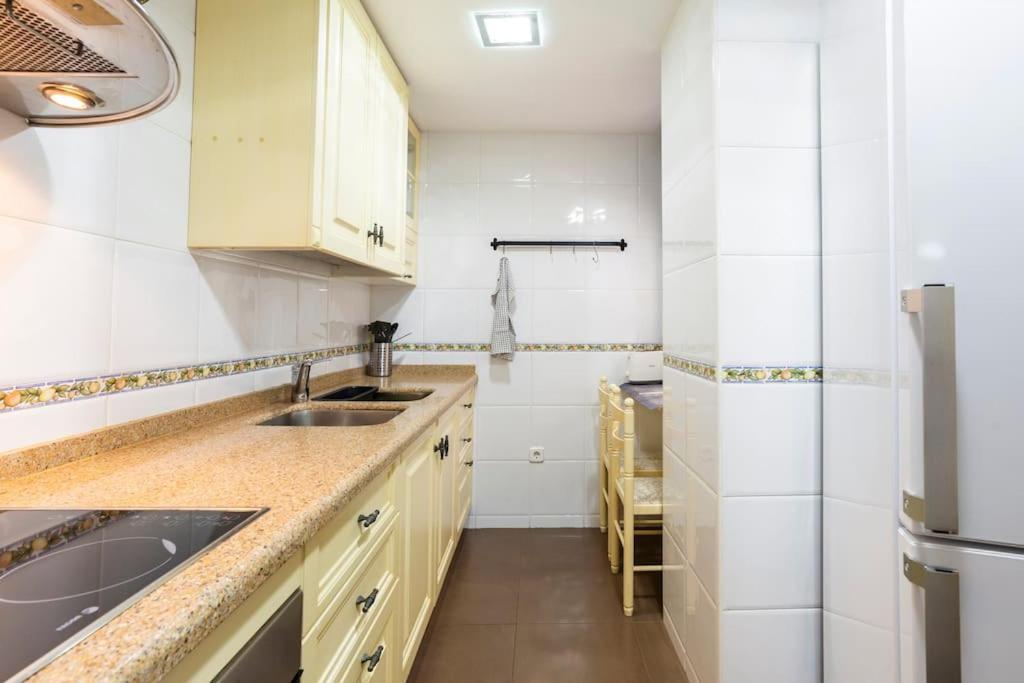 Ayala Beach Apartment Málaga Esterno foto